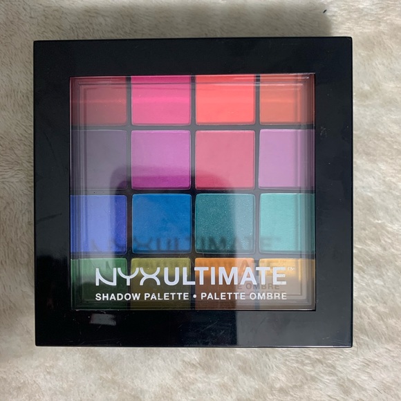 NYX Ultimate Shadow Palette - Picture 1 of 3